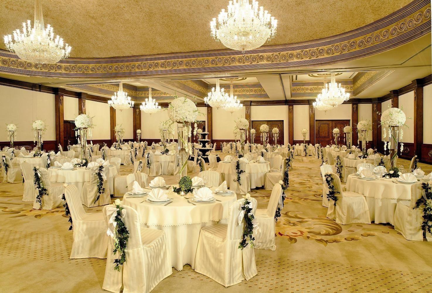 The Convention Center & Royal Suites Hotel Kuwait City Exterior photo